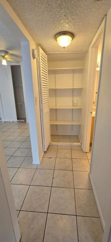 405 S Pine Island Road 202D, Plantation, FL 33324