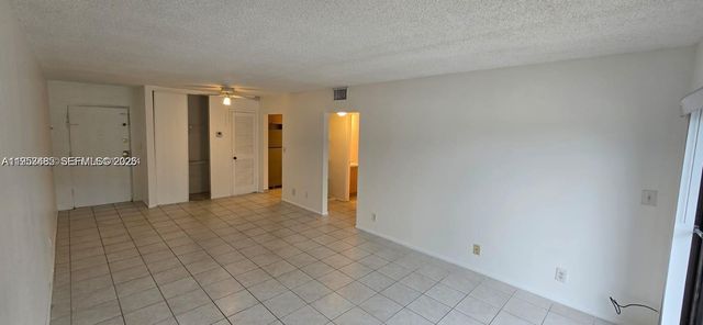 405 S Pine Island Road 202D, Plantation, FL 33324
