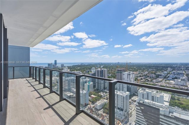 88 SW 7th St 3710, Miami, FL 33130