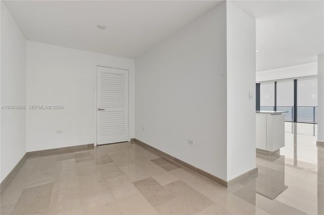 88 SW 7th St 3710, Miami, FL 33130