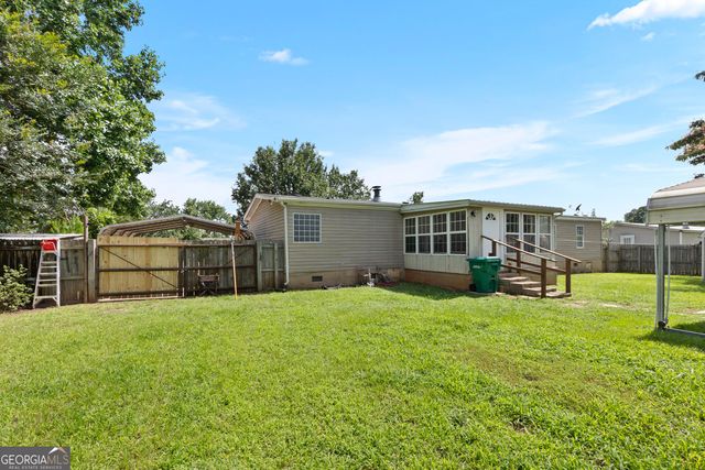 136 Shamrock Circle, Byron, GA 31008