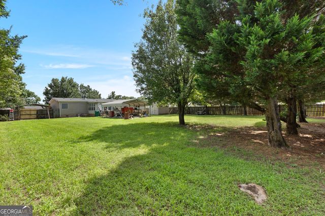 136 Shamrock Circle, Byron, GA 31008