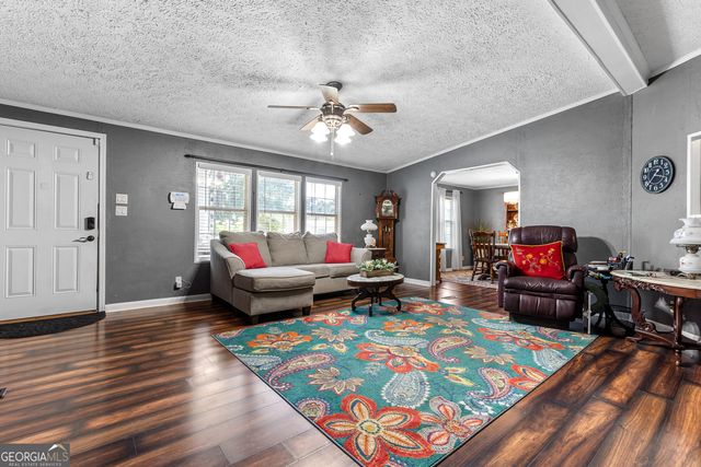 136 Shamrock Circle, Byron, GA 31008