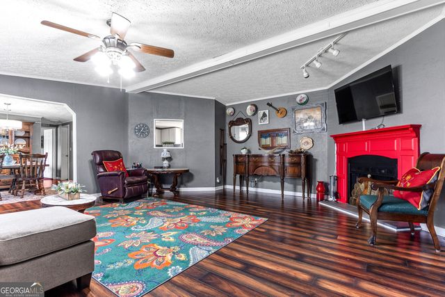 136 Shamrock Circle, Byron, GA 31008