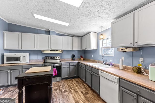 136 Shamrock Circle, Byron, GA 31008