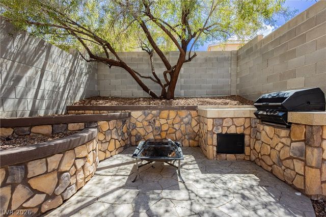 8009 Celestial Avenue 101, Las Vegas, NV 89128