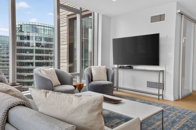 135 Seaport Blvd 2007, Boston, MA 02210