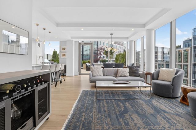 135 Seaport Blvd 2007, Boston, MA 02210