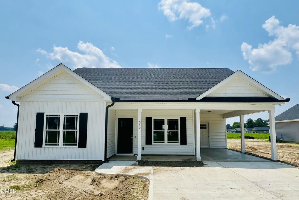 310 E Norwayne Alumni Way, Fremont, NC 27830
