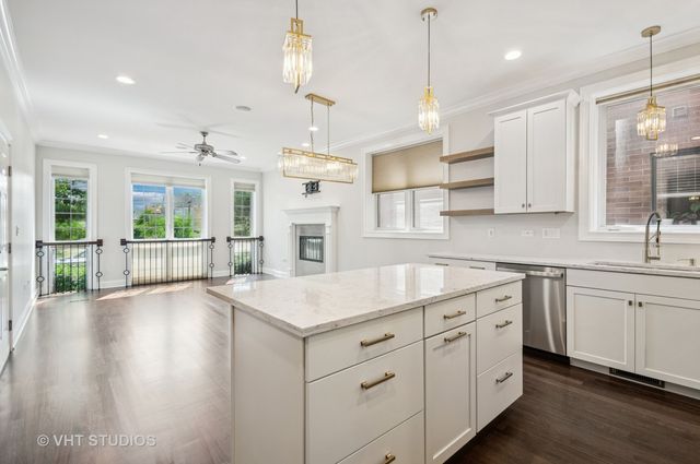 3242 N California Avenue 1S, Chicago, IL 60618