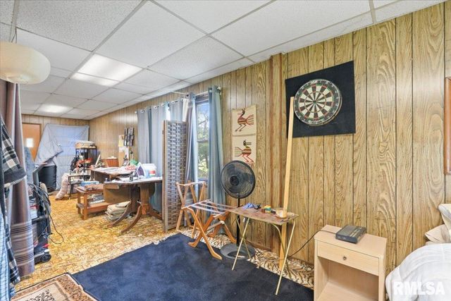 3302 38TH Avenue, Moline, IL 61265