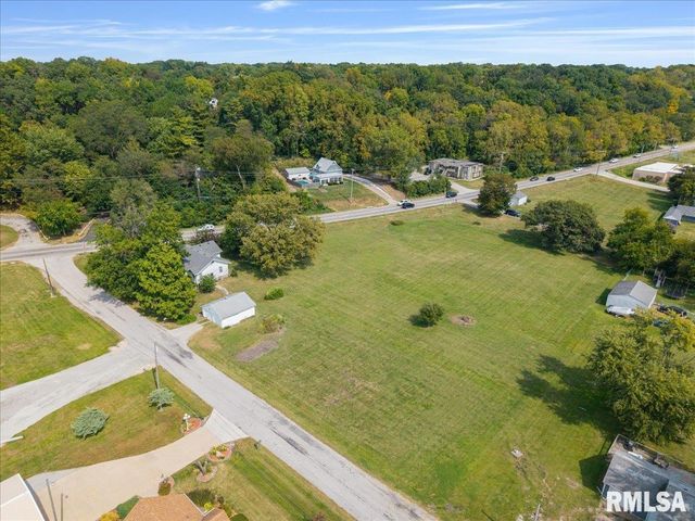 3302 38TH Avenue, Moline, IL 61265