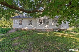 3302 38TH Avenue, Moline, IL 61265