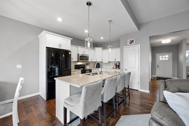 823 Flight Drive, Marion, IA 52302