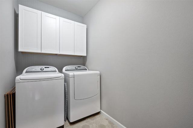 823 Flight Drive, Marion, IA 52302