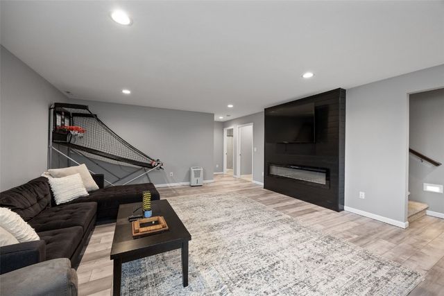 823 Flight Drive, Marion, IA 52302