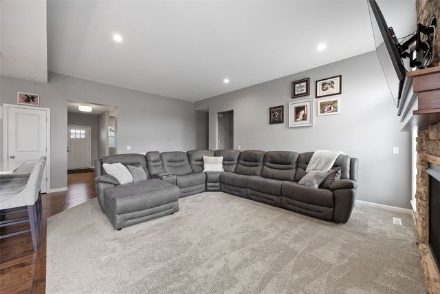 823 Flight Drive, Marion, IA 52302