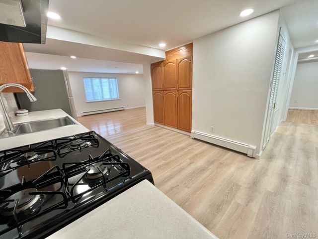 103 Bennett Avenue G, Yonkers, NY 10701