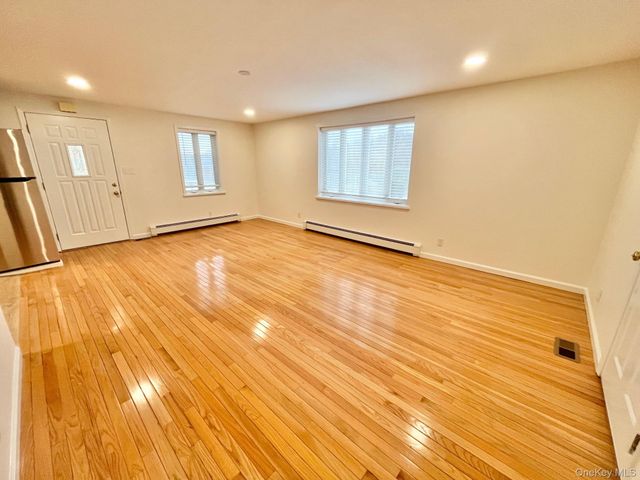 103 Bennett Avenue G, Yonkers, NY 10701