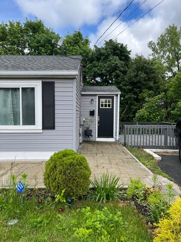 40 Union Street Extension, Enfield, CT 06082
