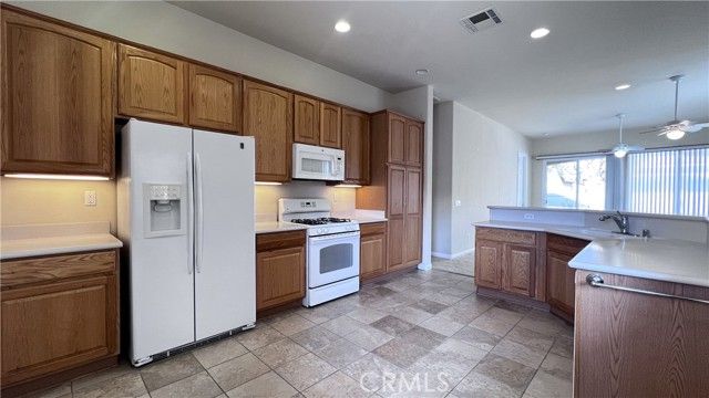 19460 Tor Hill, Apple Valley, CA 92308