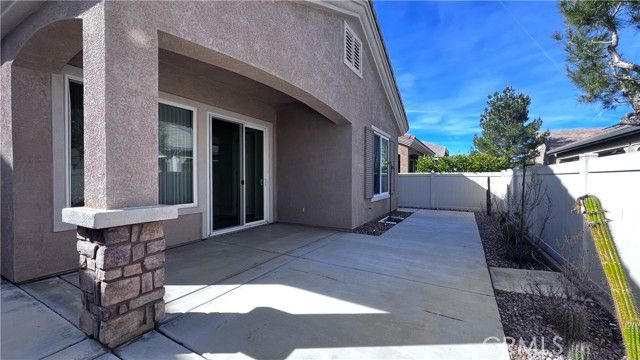 19460 Tor Hill, Apple Valley, CA 92308