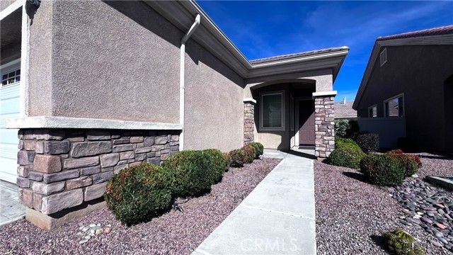 19460 Tor Hill, Apple Valley, CA 92308
