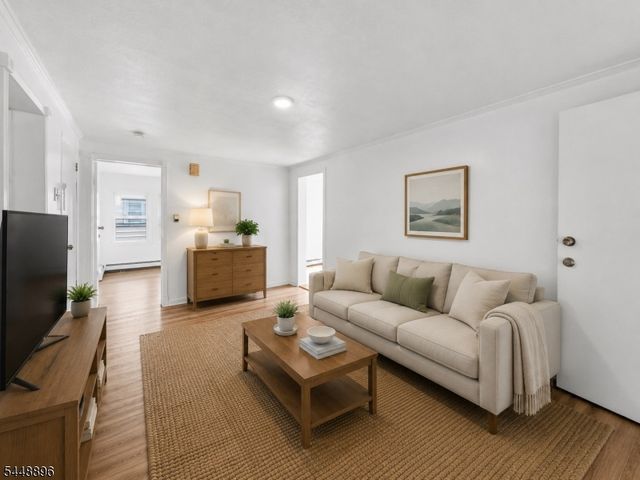 127 Union Ave, Maplewood Twp., NJ 07040