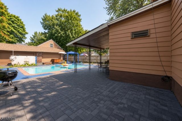 127 Union Ave, Maplewood Twp., NJ 07040