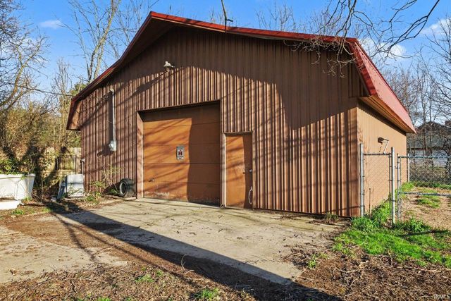 60952 County Road 113, Elkhart, IN 46517