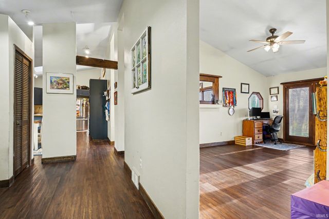 60952 County Road 113, Elkhart, IN 46517