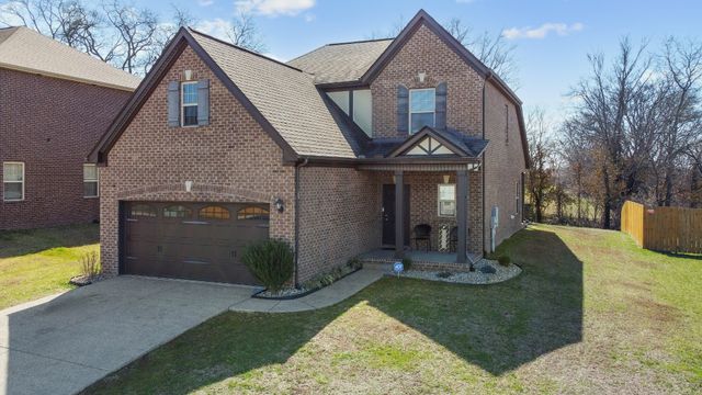 1033 Windemere Dr, Gallatin, TN 37066