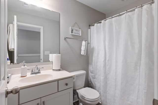 1033 Windemere Dr, Gallatin, TN 37066