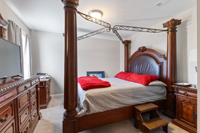 1033 Windemere Dr, Gallatin, TN 37066