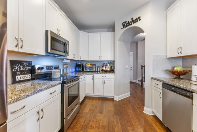 1033 Windemere Dr, Gallatin, TN 37066