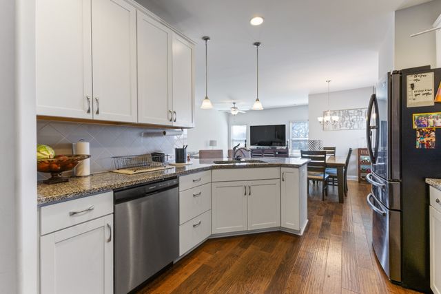 1033 Windemere Dr, Gallatin, TN 37066