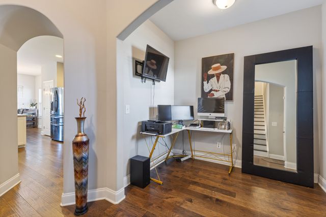 1033 Windemere Dr, Gallatin, TN 37066