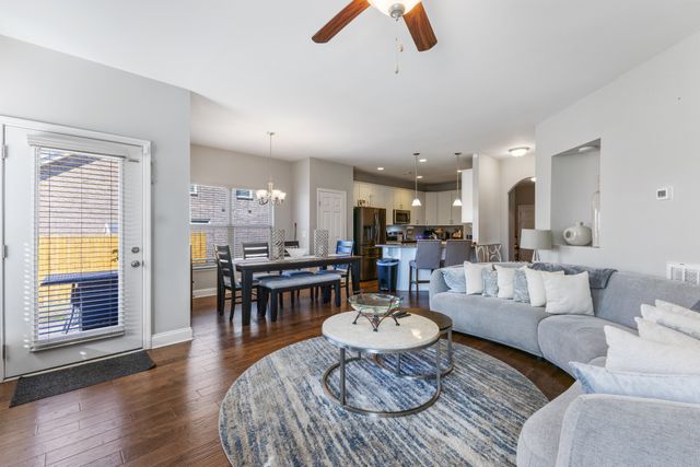 1033 Windemere Dr, Gallatin, TN 37066