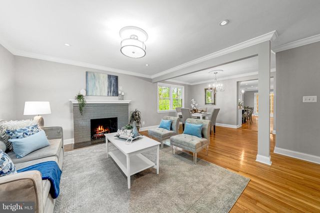 10817 SCOTT DR, Fairfax, VA 22030
