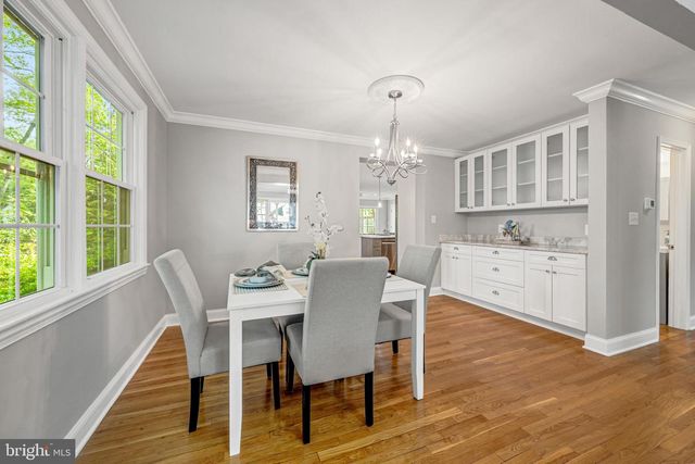 10817 SCOTT DR, Fairfax, VA 22030