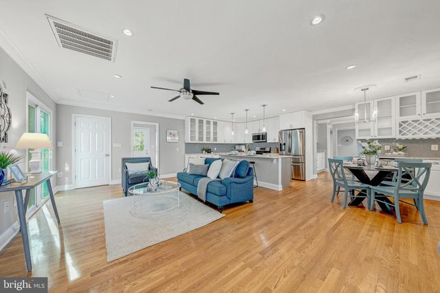 10817 SCOTT DR, Fairfax, VA 22030