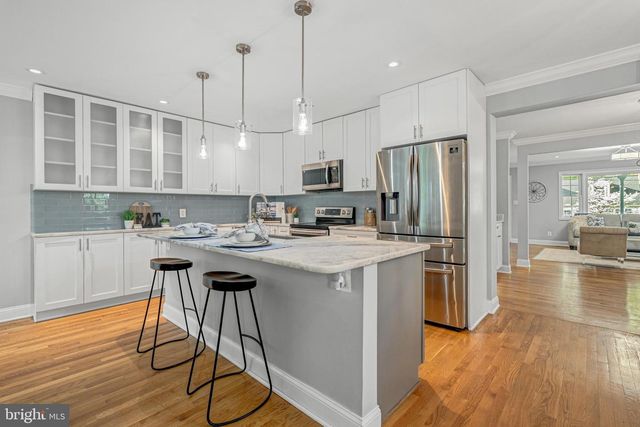 10817 SCOTT DR, Fairfax, VA 22030