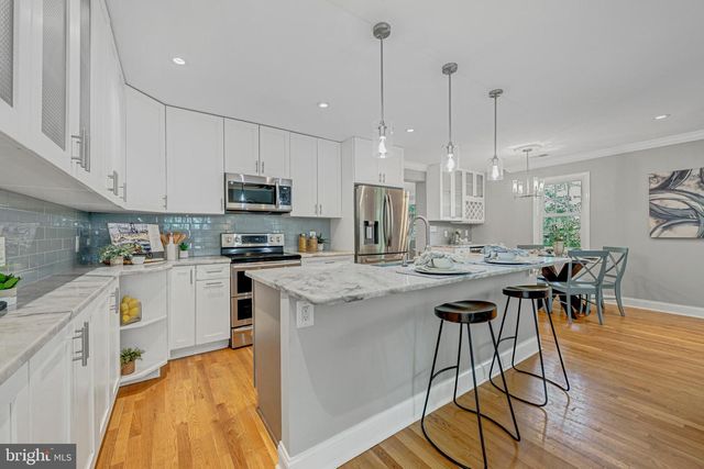 10817 SCOTT DR, Fairfax, VA 22030
