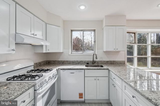 5401 SOUTHAMPTON DR, Springfield, VA 22151