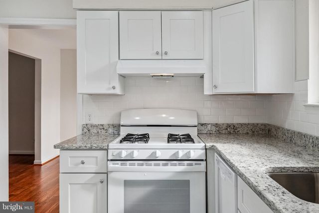 5401 SOUTHAMPTON DR, Springfield, VA 22151