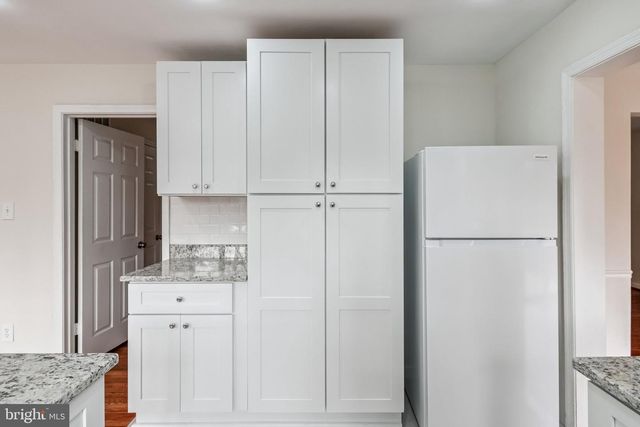 5401 SOUTHAMPTON DR, Springfield, VA 22151