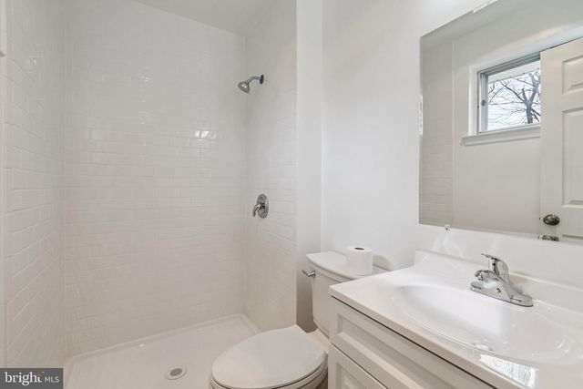 5401 SOUTHAMPTON DR, Springfield, VA 22151