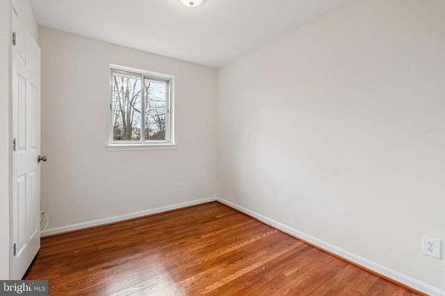 5401 SOUTHAMPTON DR, Springfield, VA 22151