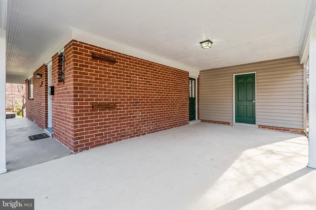 5401 SOUTHAMPTON DR, Springfield, VA 22151