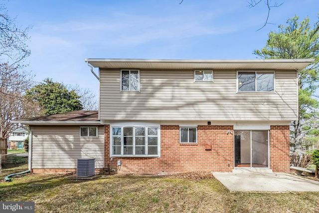 5401 SOUTHAMPTON DR, Springfield, VA 22151